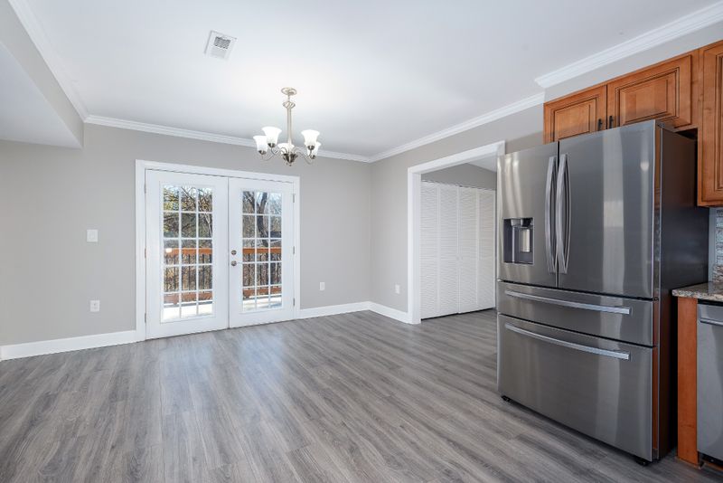 108 Sanitarium Dr, Madison, TN 37115