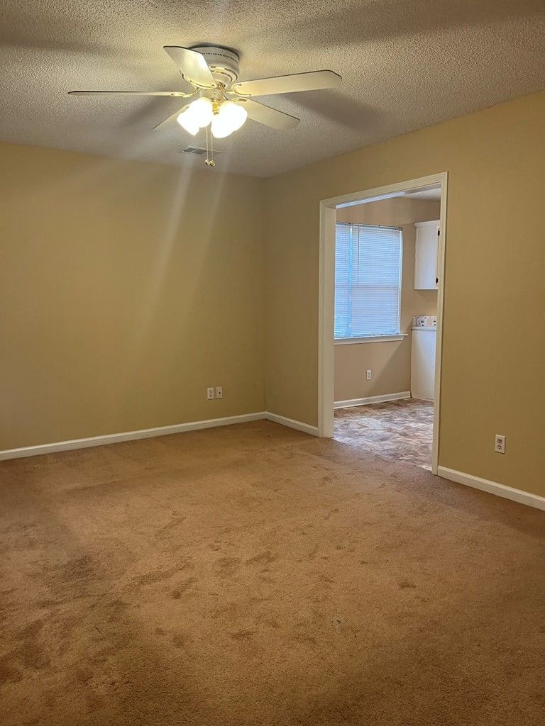 204 Golden Rod Ln, Dalton, GA 30721