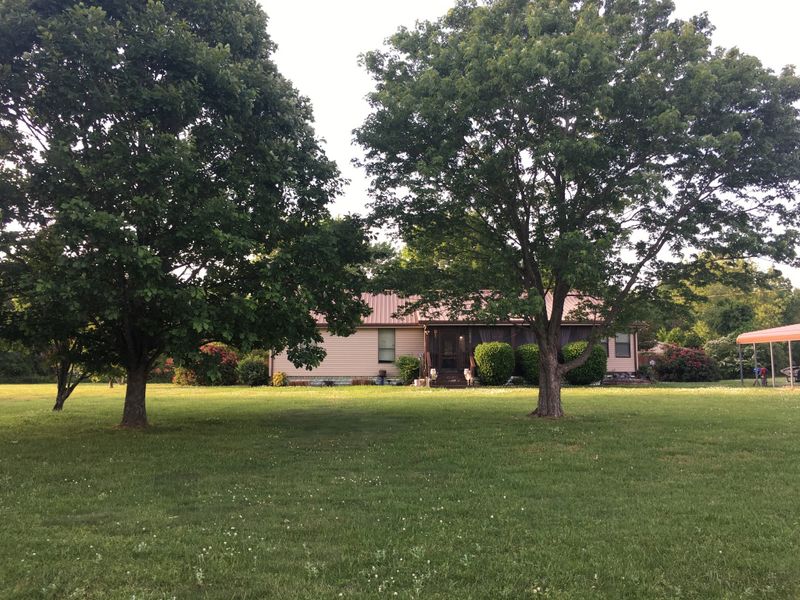 7858 Bethlehem Rd, Springfield, TN 37172