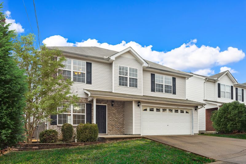 9240 Thomason Trl, Antioch, TN 37013