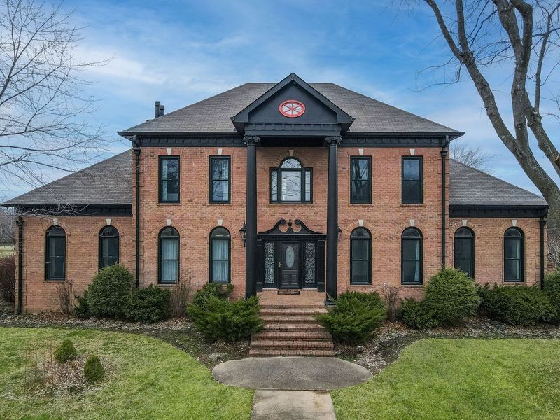 1602 Stop Thirty Rd, Hendersonville, TN 37075