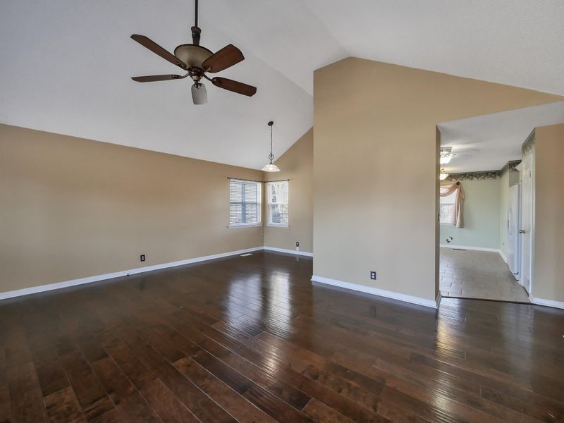 130 Chloe Dr, La Fayette, GA 30728
