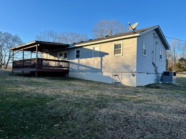 209 Railroad St, White Bluff, TN 37187