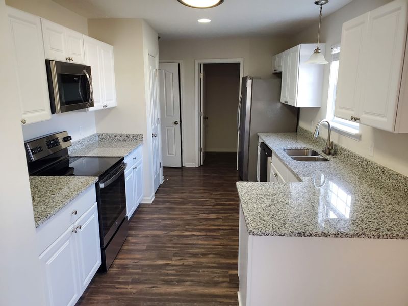 334 John Henry Dr, La Vergne, TN 37086