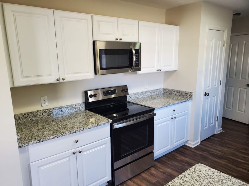 334 John Henry Dr, La Vergne, TN 37086