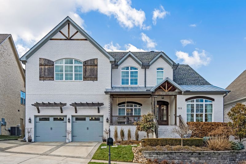 325 Circuit Rd, Franklin, TN 37064