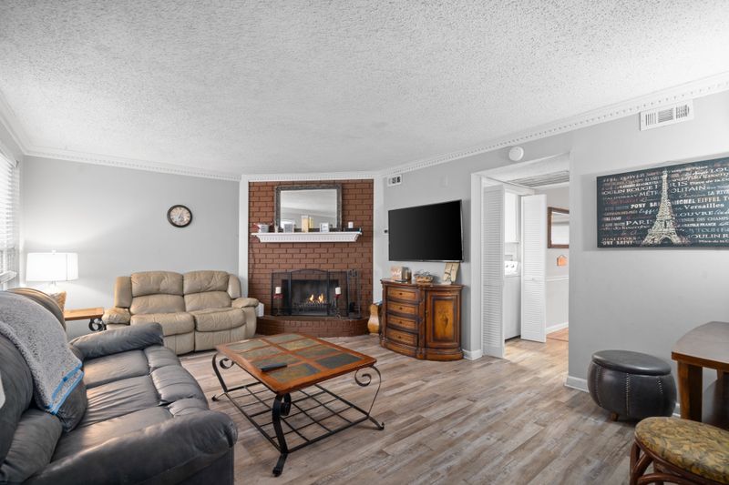 5600 Country Dr #313, Nashville, TN 37211