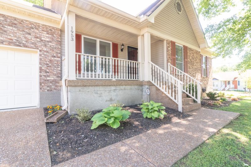 1953 Welsenboro Cir, Hermitage, TN 37076