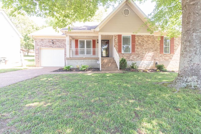 1953 Welsenboro Cir, Hermitage, TN 37076