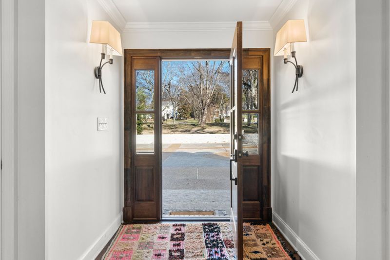 2907 Tyne Blvd, Nashville, TN 37215