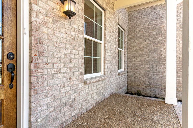 8009 Still Spring Ridge Dr, Nashville, TN 37221