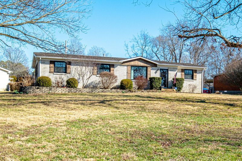 2406 Kimberly Dr, Nashville, TN 37214