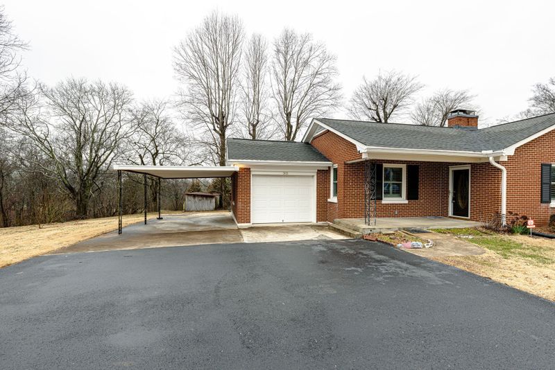 305 N Hardin Dr, Columbia, TN 38401