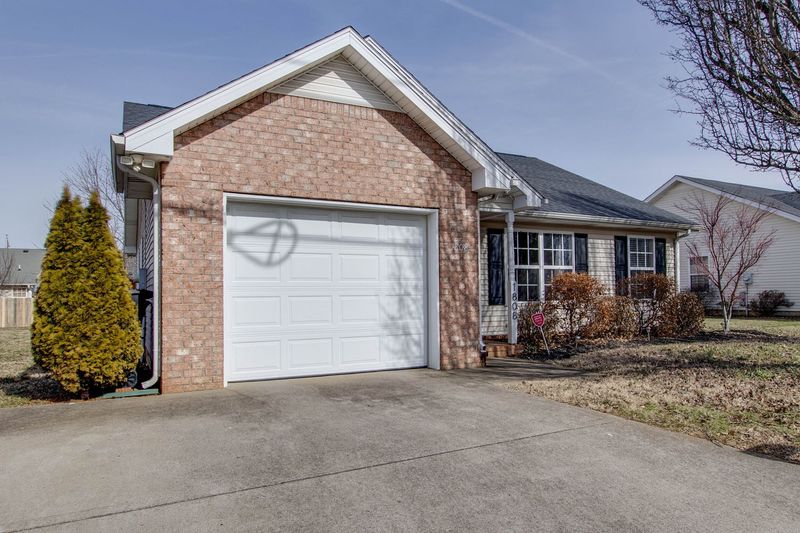 1808 Cason Trl, Murfreesboro, TN 37128
