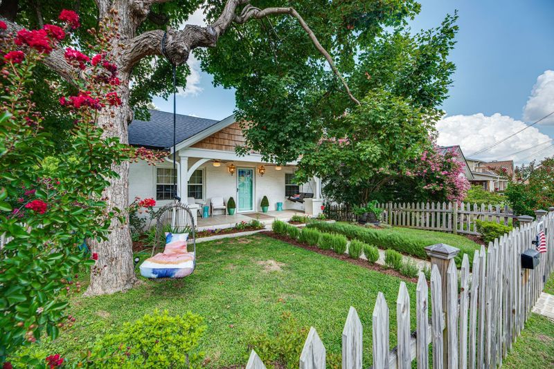 1715 Holly St, Nashville, TN 37206