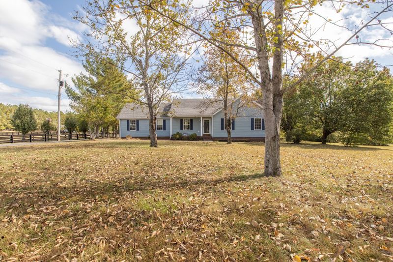 2105 Kingwood Ln, Rockvale, TN 37153