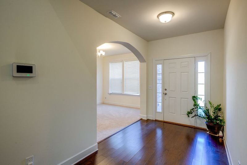 5043 Napoli Dr, Mount Juliet, TN 37122