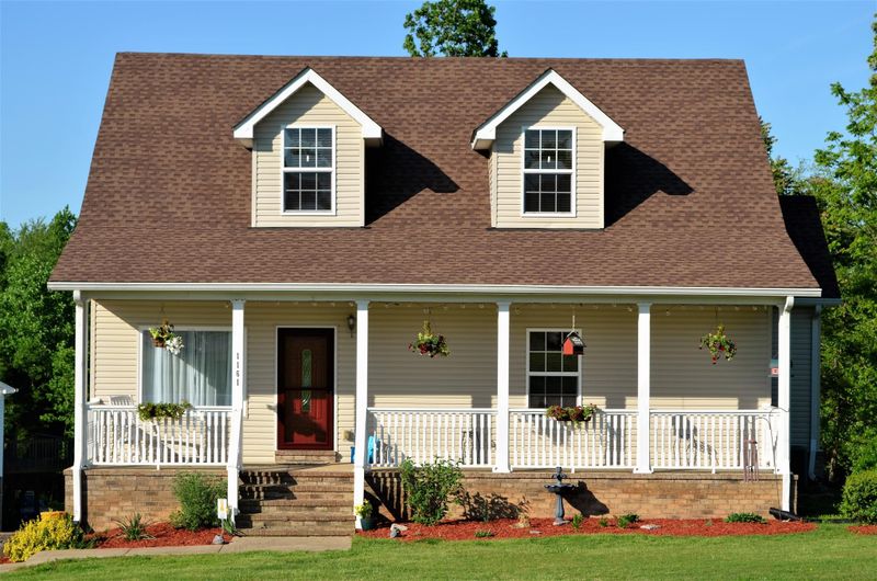 1161 Bateman Ct, Chapmansboro, TN 37035