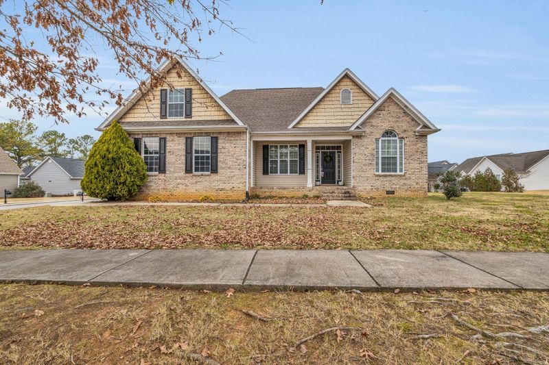 14 Hunting Ridge Cir, Rock Spring, GA 30739