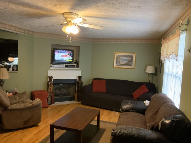 130 Oak Trl, Chickamauga, GA 30707