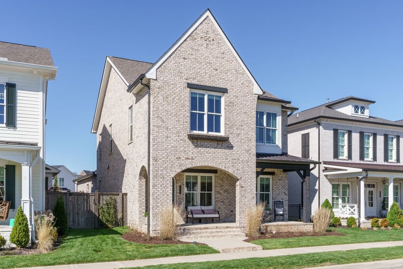 608 Jackson Falls Dr, Nashville, TN 37221