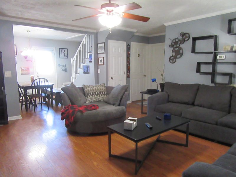 512 Fall Creek Dr, Murfreesboro, TN 37129