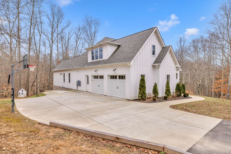 7373 Liberty Rd, Fairview, TN 37062