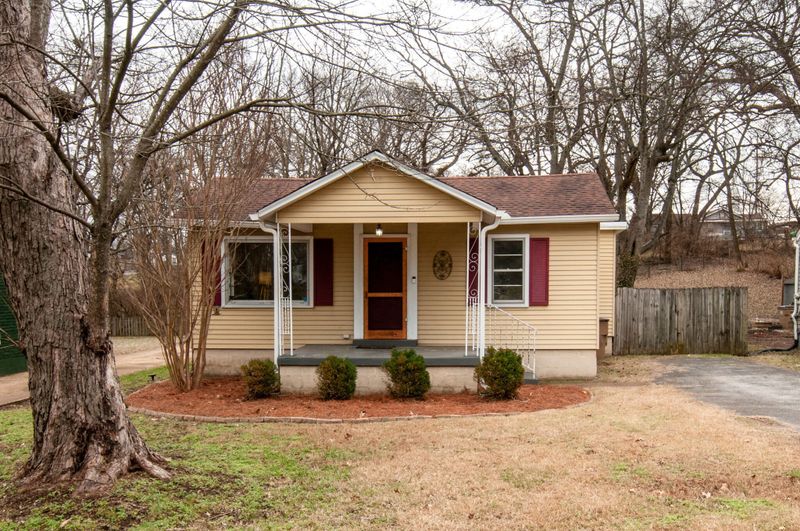 3912 Burrus St, Nashville, TN 37216