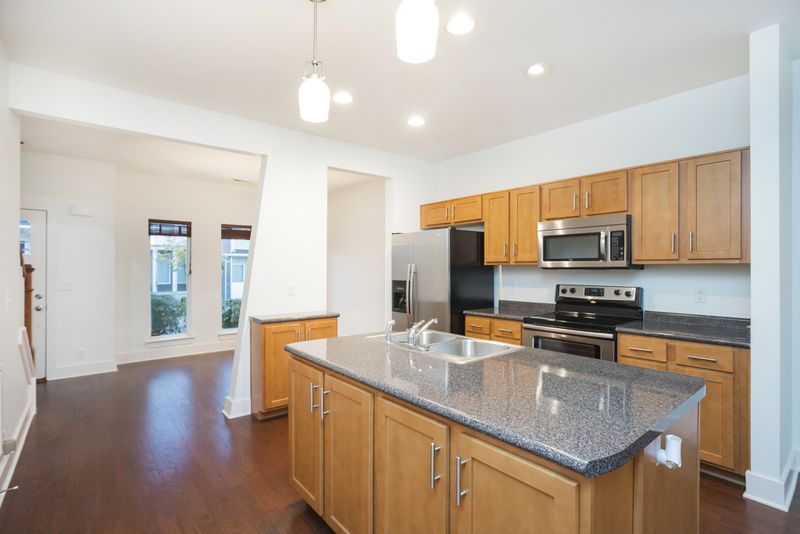 3718 Lausanne Dr, Nashville, TN 37211