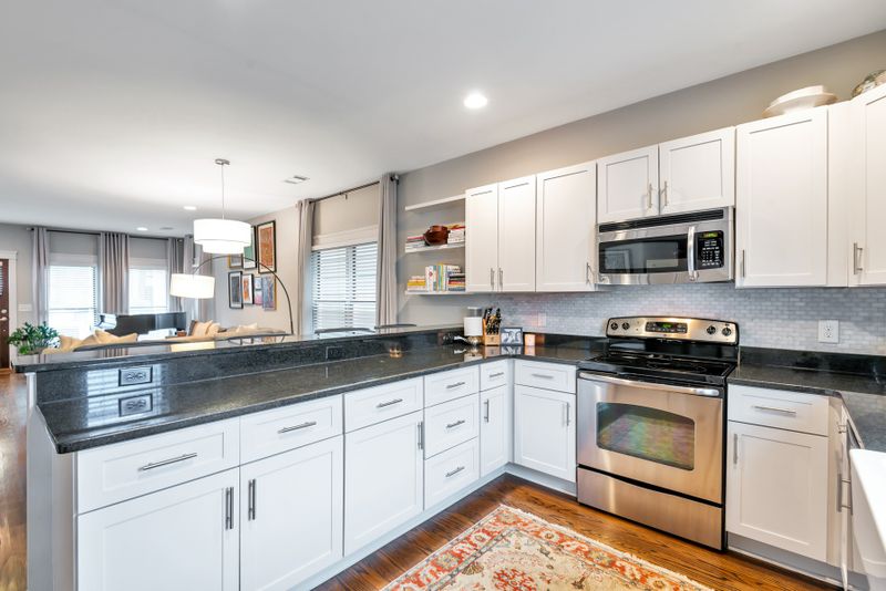 206 Copley Ln, Nashville, TN 37204