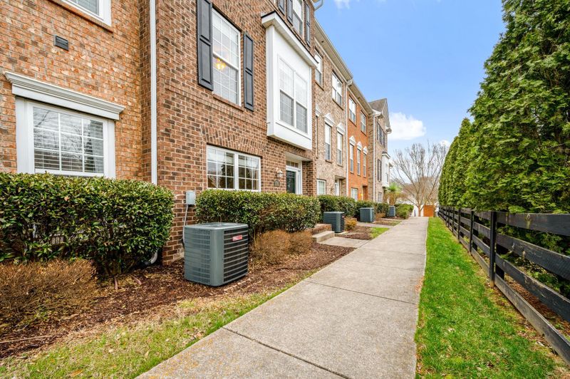 2730 Dracut Ln, Nashville, TN 37211