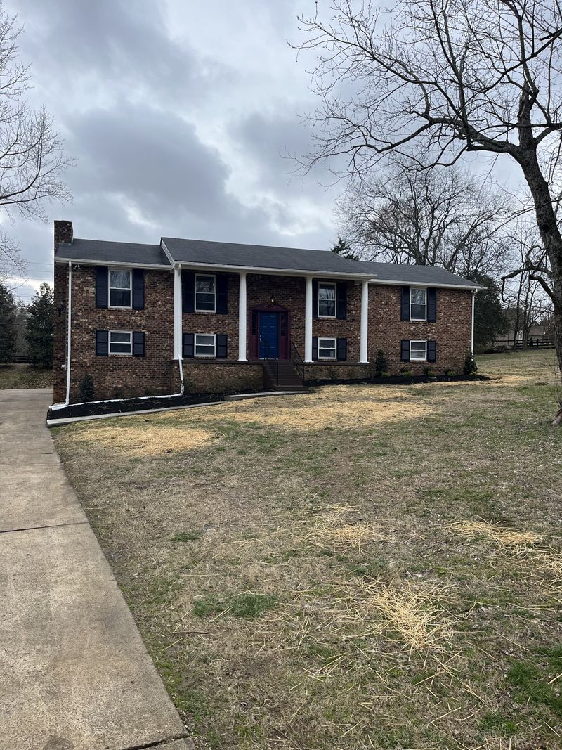 229 Creekview Dr, Mount Juliet, TN 37122