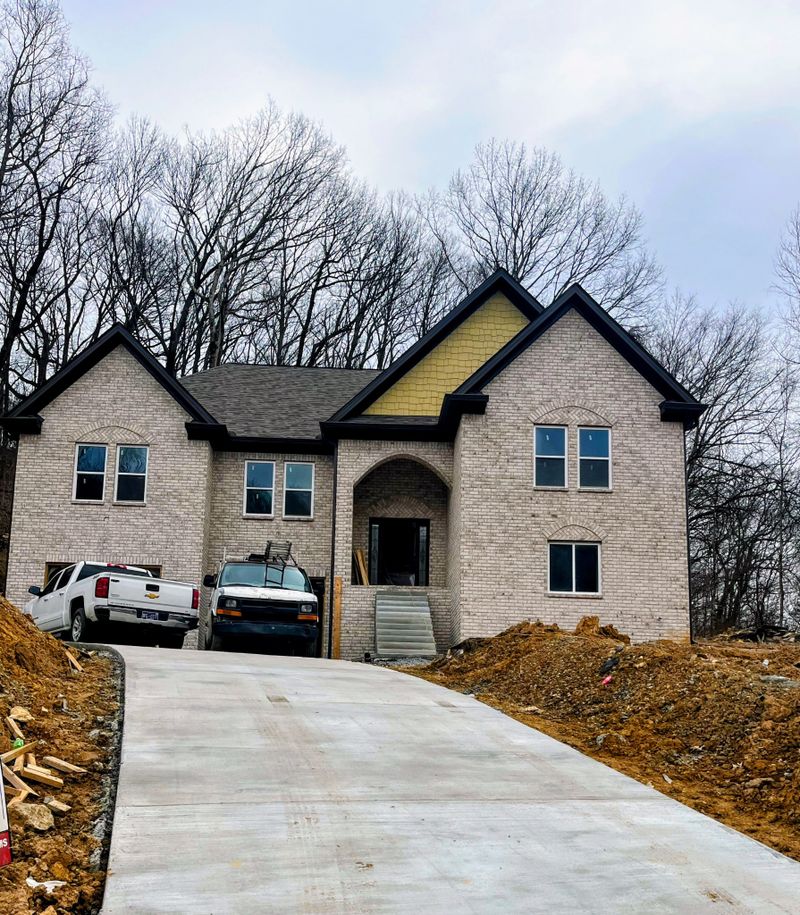 208 Indian Summer Ct, Nashville, TN 37207