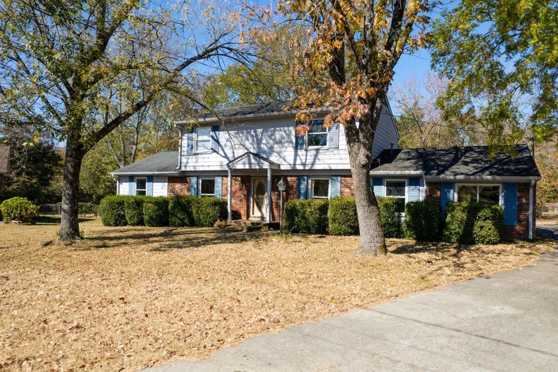 108 Coastal Ct W, Nashville, TN 37217