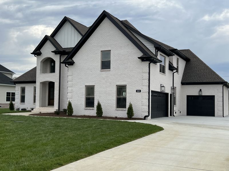 2621 Holly Springs Dr, Murfreesboro, TN 37128
