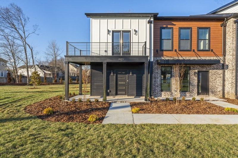 1447 Rebecca Johns Dr, Murfreesboro, TN 37128