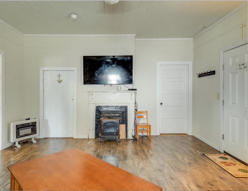 110 Chestnut St, Trion, GA 30753