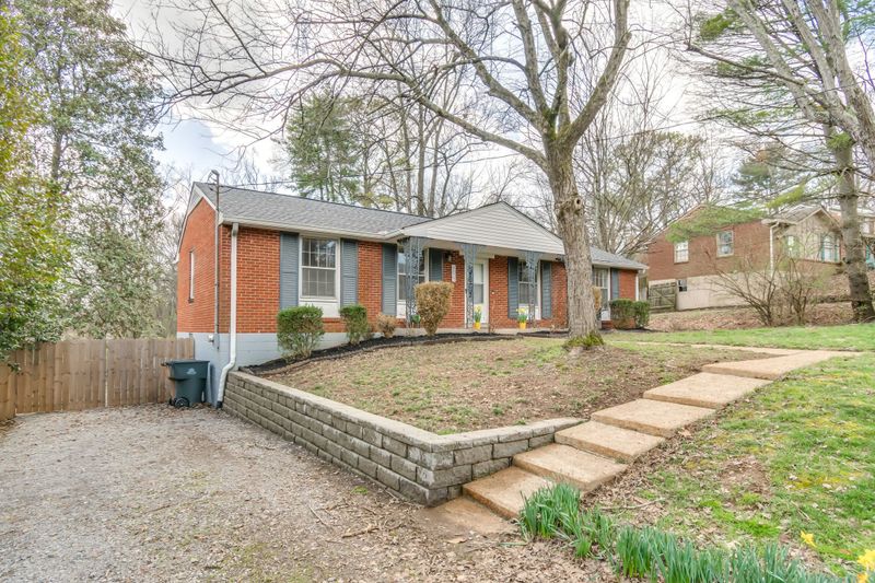 4821 Merrill Ln, Nashville, TN 37211
