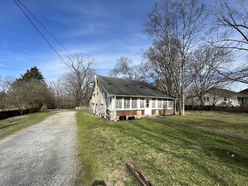 1815 Elizabeth Rd, Nashville, TN 37218