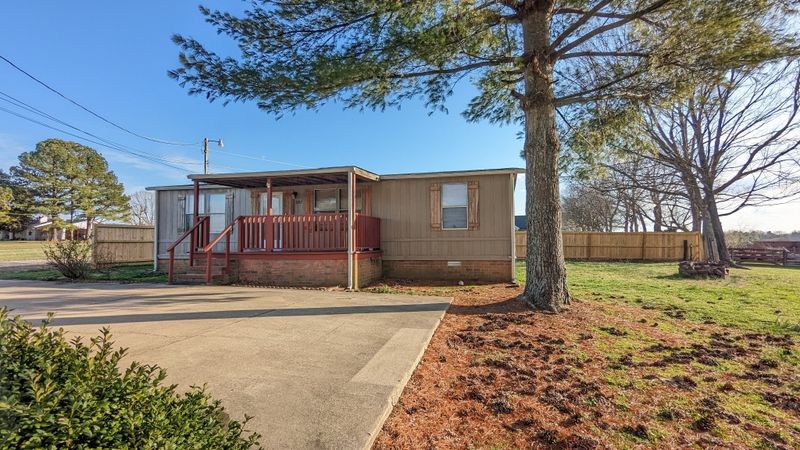 1107 Highway 52 E, Portland, TN 37148
