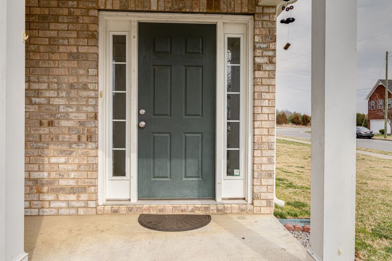 6197 Old Forest Rd, Antioch, TN 37013