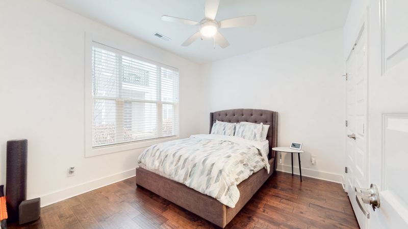 542 Vernon Cir, Nashville, TN 37209