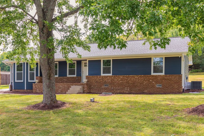 114 Fontenay Dr, Lebanon, TN 37090