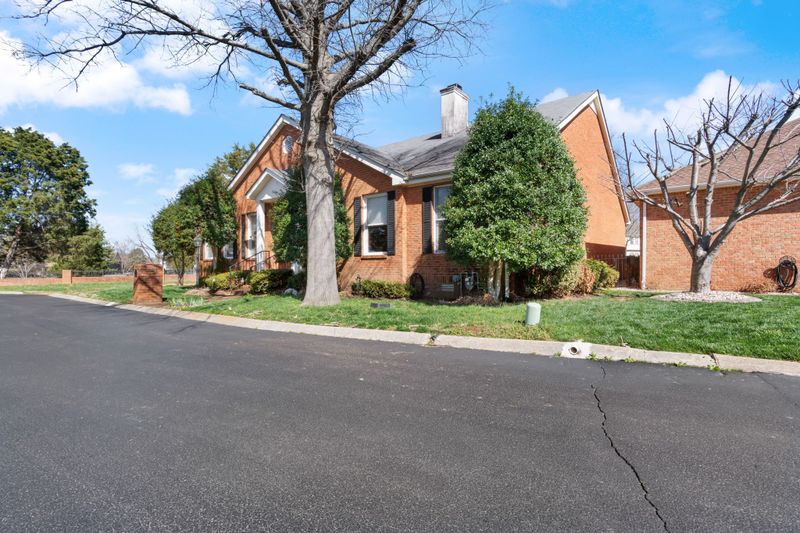 201 Lexington Way, Hermitage, TN 37076