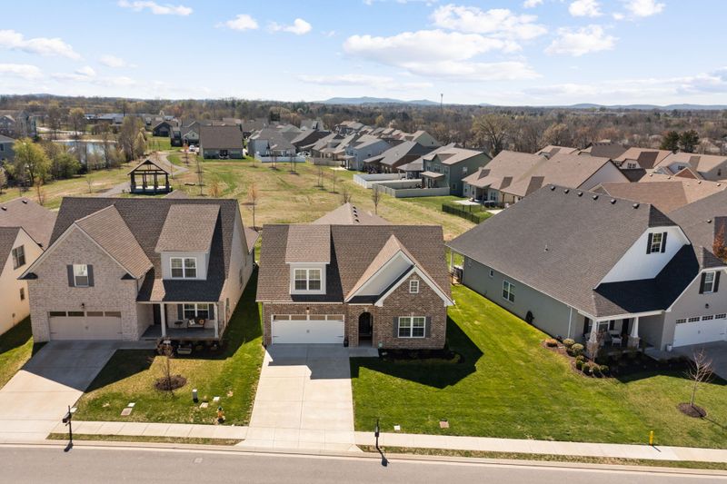 322 Edna May Dr, Murfreesboro, TN 37128