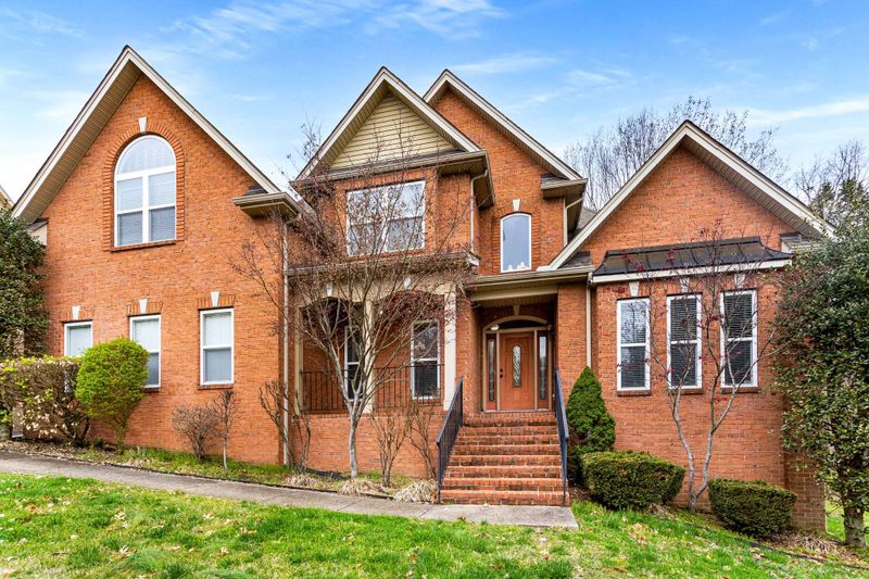 1216 Lilac Dr, Hermitage, TN 37076
