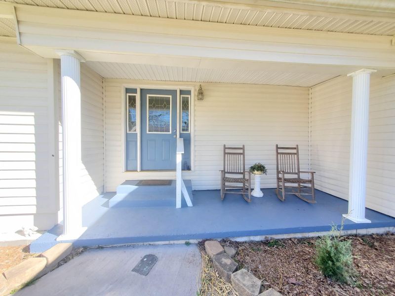 311 Walnut Ave, Trenton, GA 30752