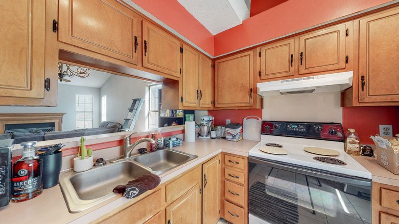 1302 Cedarbend Ct, Mount Juliet, TN 37122