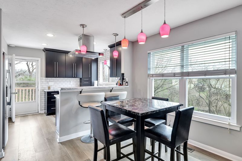 400 Hill Rd, Nashville, TN 37220