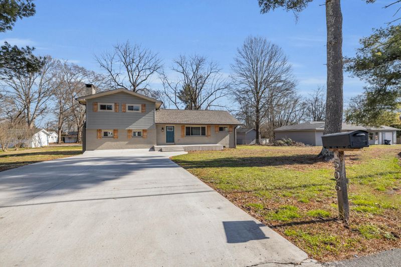 506 Crescent Ave, Chickamauga, GA 30707